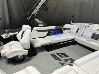 2024 Mastercraft XT25 - Photo 12