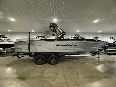2024 Mastercraft XT25 - Photo 6
