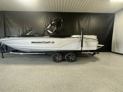 2024 Mastercraft XT25 - Photo 4
