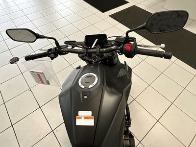 2023 Honda CB300R ABS - Photo 3