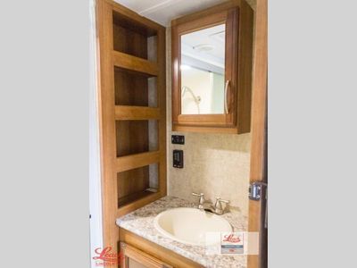 2017 Crusader LITE 27RK — photo 21 view