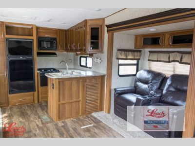 2017 Crusader LITE 27RK — photo 11 view