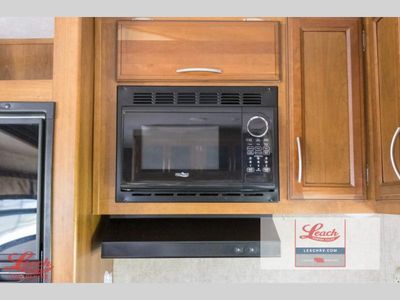 2017 Crusader LITE 27RK — photo 15 view