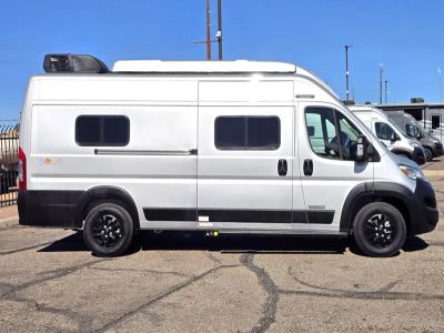 2026 Winnebago SOLIS - Photo 17