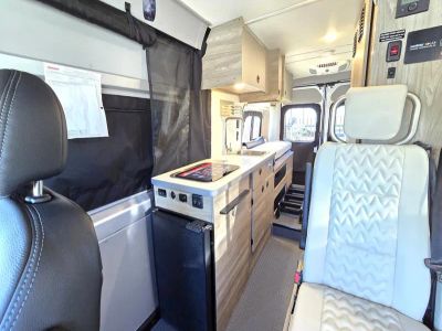 2026 Winnebago SOLIS - Photo 7