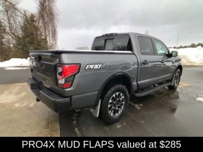 2021 Nissan Titan PRO-4X - Photo 7