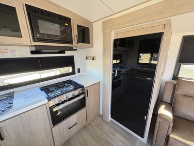 2026 Grand Design Imagine - Photo 18