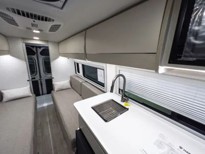 2027 Thor Motor Coach TELLARO — photo 7 view