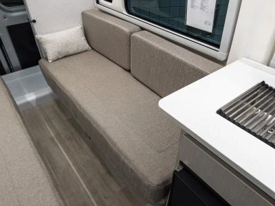 2027 Thor Motor Coach TELLARO — photo 10 view