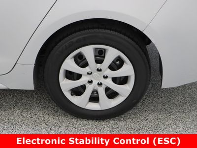 2024 Toyota Corolla FWD - Photo 10