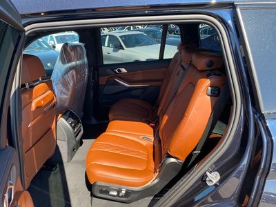 2026 BMW X7 - Photo 8