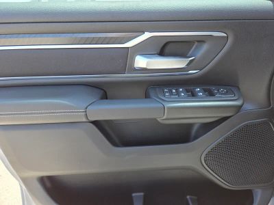 2026 Ram 1500 — photo 14 view