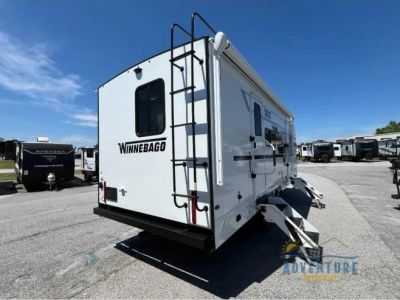 2026 Winnebago Thrive - Photo 6