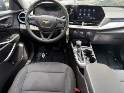 2025 Chevrolet Trax — photo 13 view