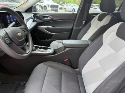 2025 Chevrolet Trax — photo 18 view
