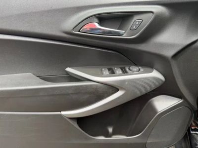 2025 Chevrolet Trax — photo 15 view