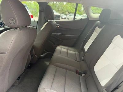 2025 Chevrolet Trax — photo 11 view