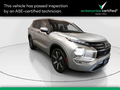 2025 Mitsubishi Outlander - Photo 1