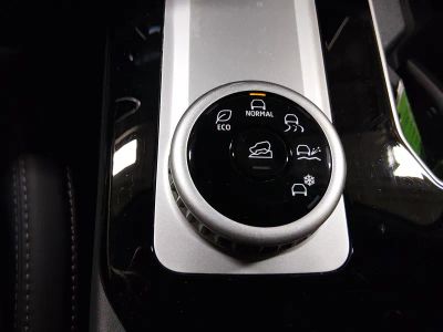 2025 Mitsubishi Outlander - Photo 21