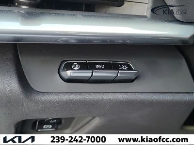 2025 Chevrolet Corvette — photo 16 view