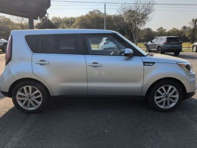 2018 Kia Soul - Photo 16