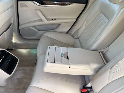 2014 Maserati Quattroporte - Photo 21