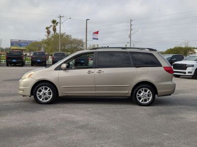 2005 Toyota Sienna - Photo 2