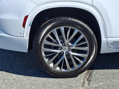 2026 Buick Enclave — detail view