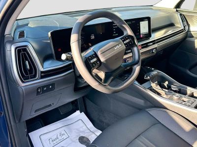 2026 Kia Sorento — photo 9 view