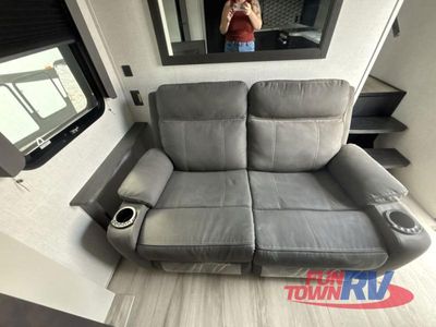 2025 Keystone RV Arcadia - Photo 29