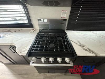 2025 Keystone RV Arcadia - Photo 21