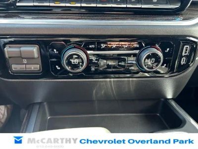 2026 Chevrolet Silverado 1500 — photo 15 view