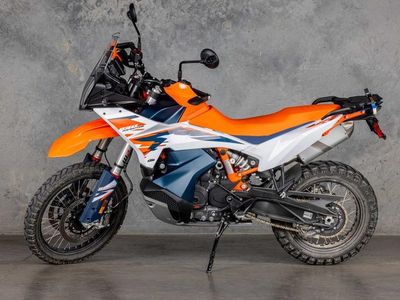 2025 KTM 890 Adventure R - Photo 2