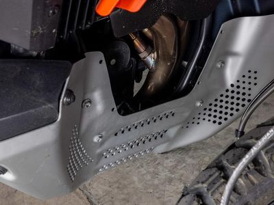 2025 KTM 890 Adventure R - Photo 10