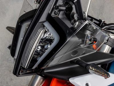 2025 KTM 890 Adventure R - Photo 18