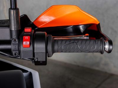 2025 KTM 890 Adventure R - Photo 25