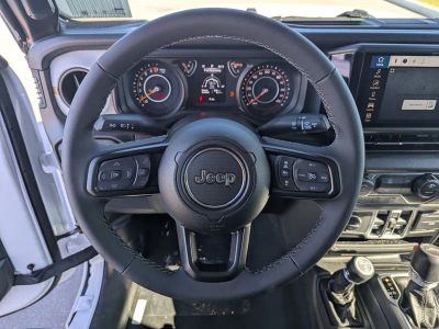 2026 Jeep Gladiator — photo 16 view