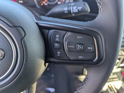 2026 Jeep Gladiator — photo 18 view