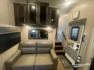 2023 CrossRoads Zinger Lite — photo 12 view