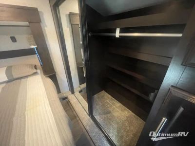 2023 CrossRoads Zinger Lite — photo 16 view