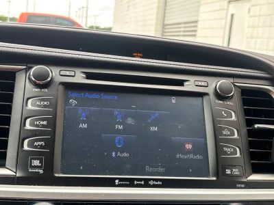 2016 Toyota Highlander - Photo 12
