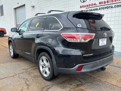 2016 Toyota Highlander - Photo 5