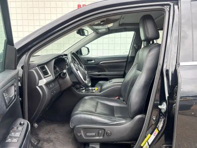 2016 Toyota Highlander - Photo 3