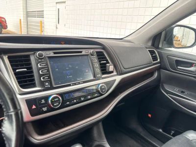 2016 Toyota Highlander - Photo 15