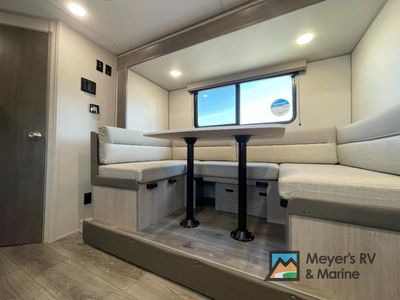 2026 Coachmen RV Catalina Summit Series 7 - Photo 9