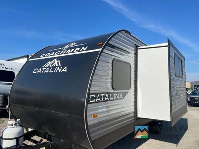 2026 Coachmen RV Catalina Summit Series 7 - Photo 3