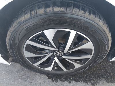 2024 Volkswagen Jetta - Photo 10