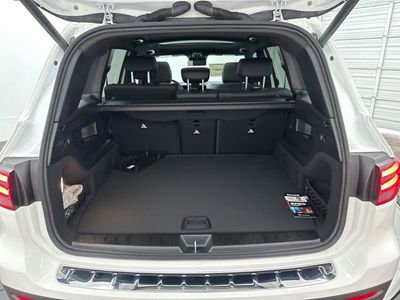 2026 Mercedes-Benz GLB — photo 58 view