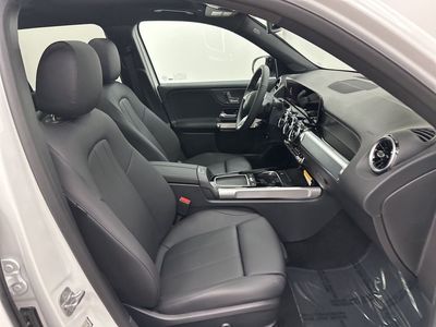 2026 Mercedes-Benz GLB — photo 28 view