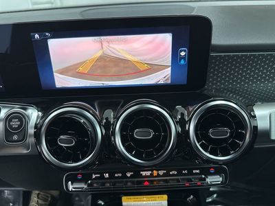 2026 Mercedes-Benz GLB — photo 15 view